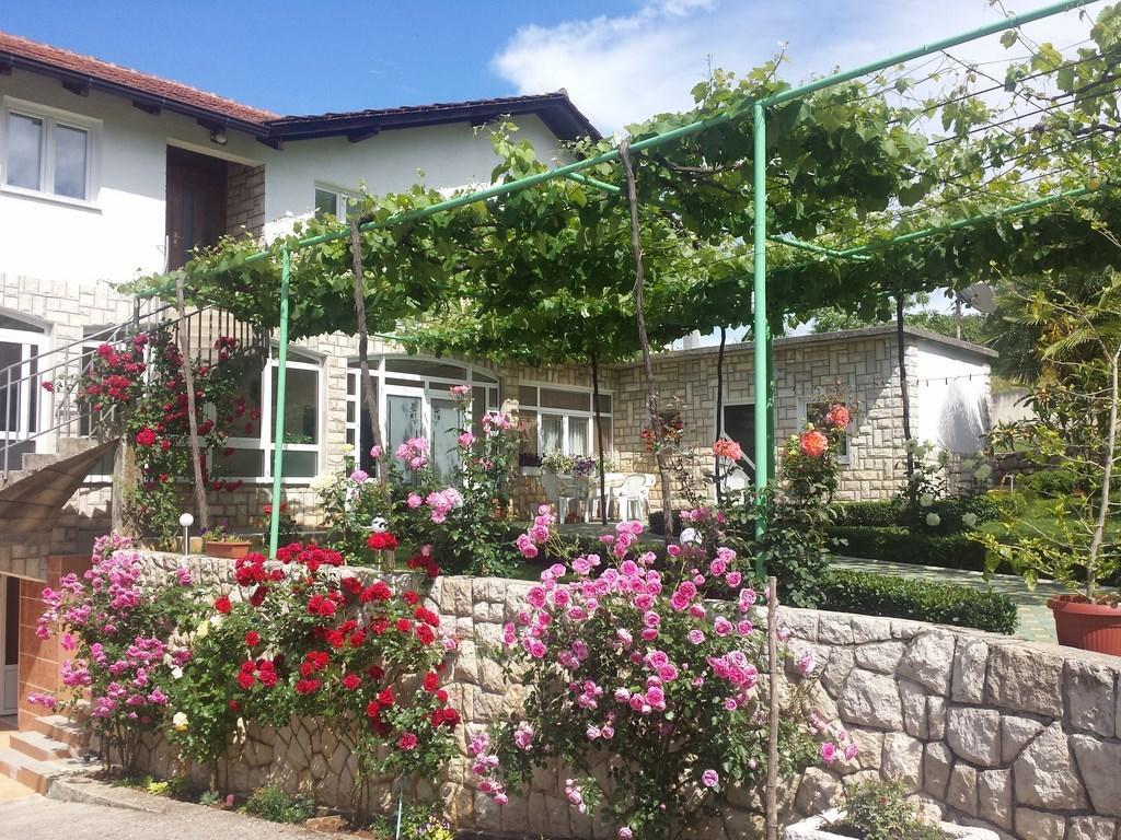 Pansion Pero Elez Medjugorje Ξενοδοχείο Εξωτερικό φωτογραφία